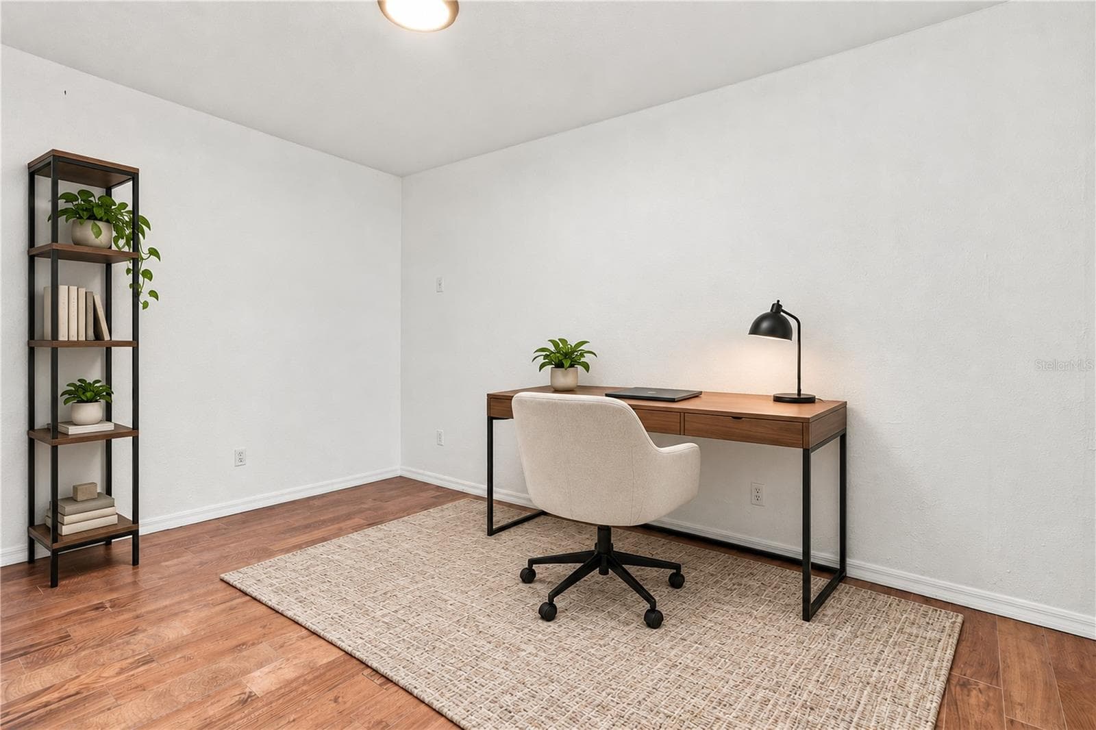 Office /flex view 2 - 1126 CARMELLA CIR, SARASOTA