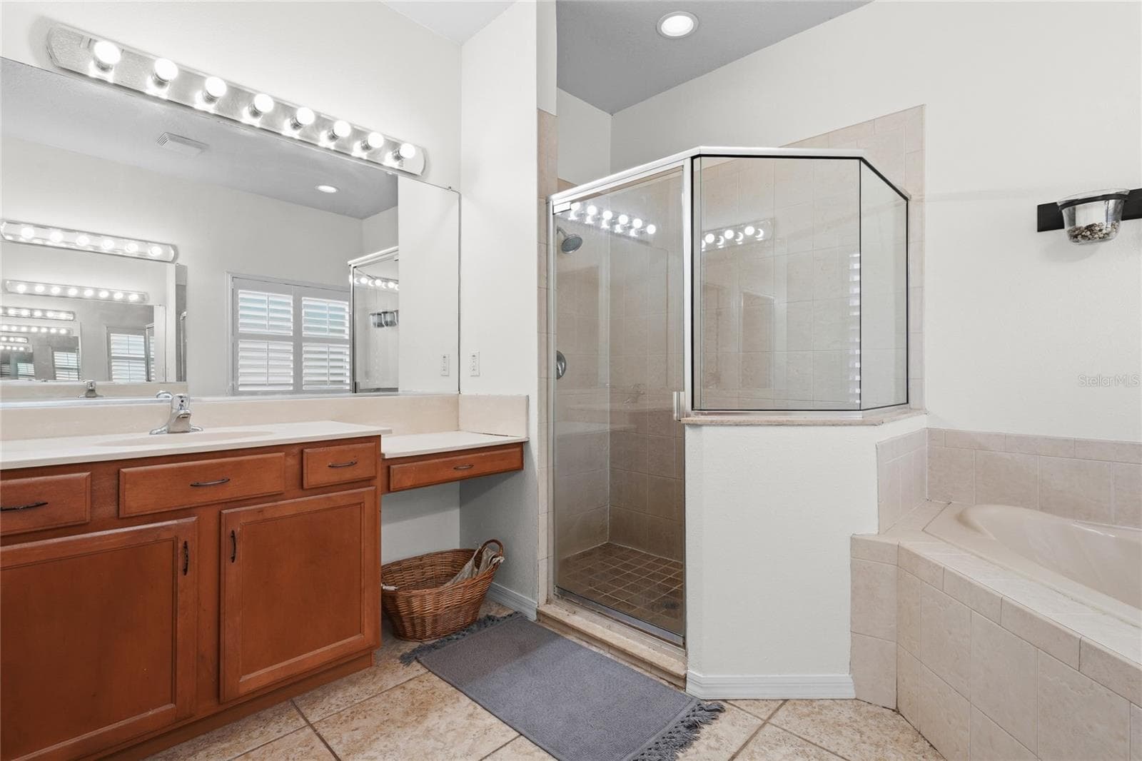 Single Family Residence at 1729 PINYON PINE DR, SARASOTA, photo 32 of 82