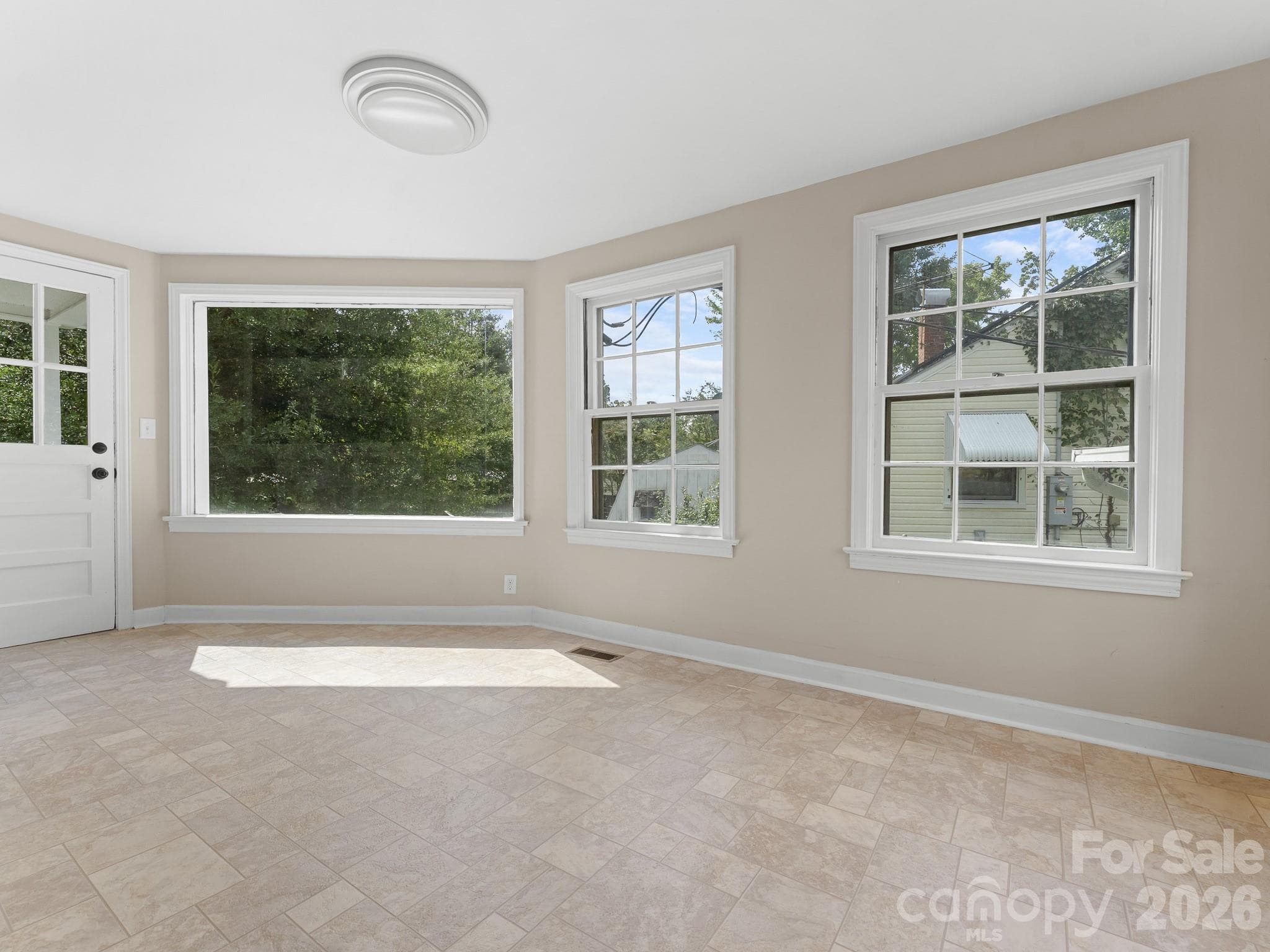 Single Family Residence at 106 Green Acres Avenue, Brevard, photo 14 of 34