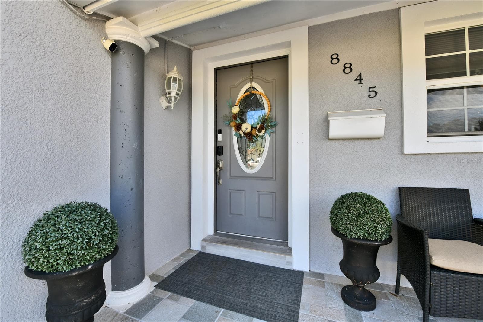 Single Family Residence at 8845 AUBURN WAY, TAMPA, photo 3 of 40