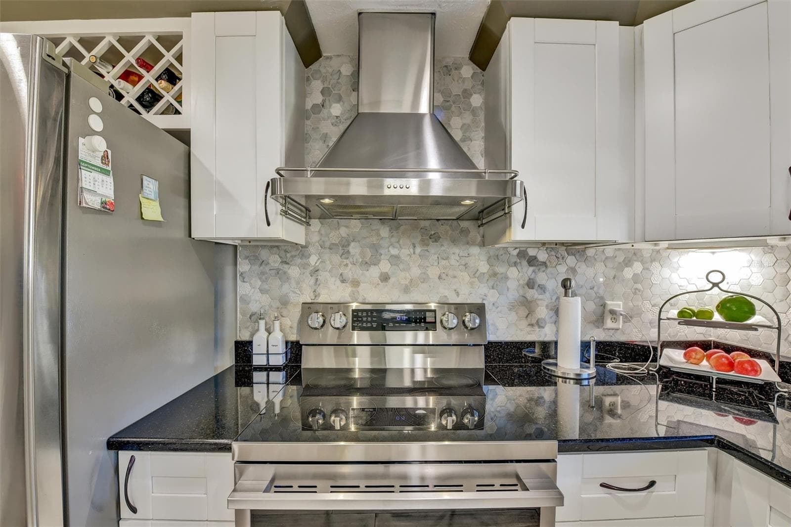 Single Family Residence at 8845 AUBURN WAY, TAMPA, photo 11 of 40
