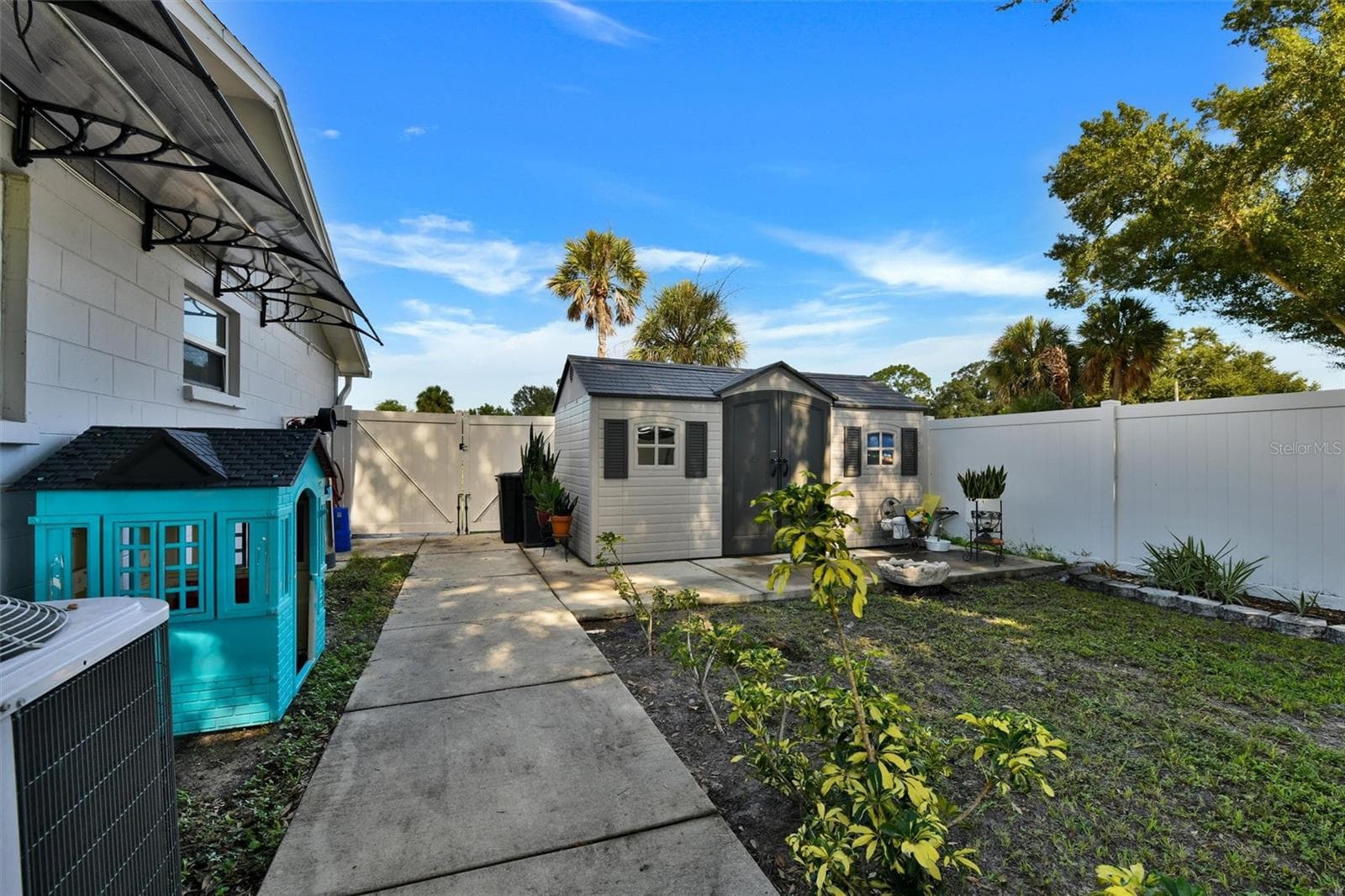 Single Family Residence at 8845 AUBURN WAY, TAMPA, photo 39 of 40