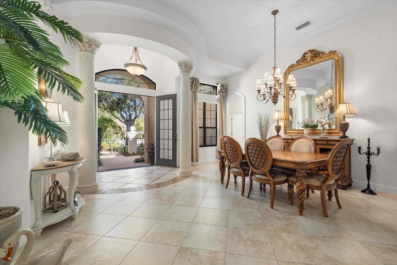 Single Family Residence at 7651 PORTSTEWART DR, LAKEWOOD RANCH, photo 6 of 53