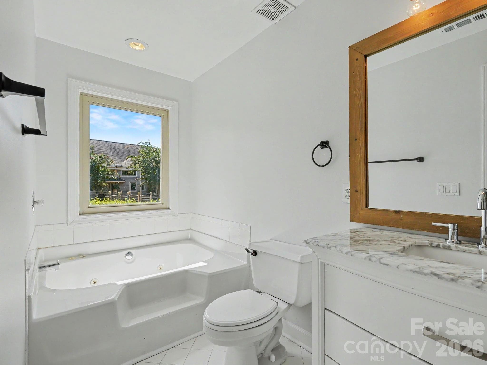 Townhouse at 14546 Waterside Drive, Charlotte, photo 31 of 41