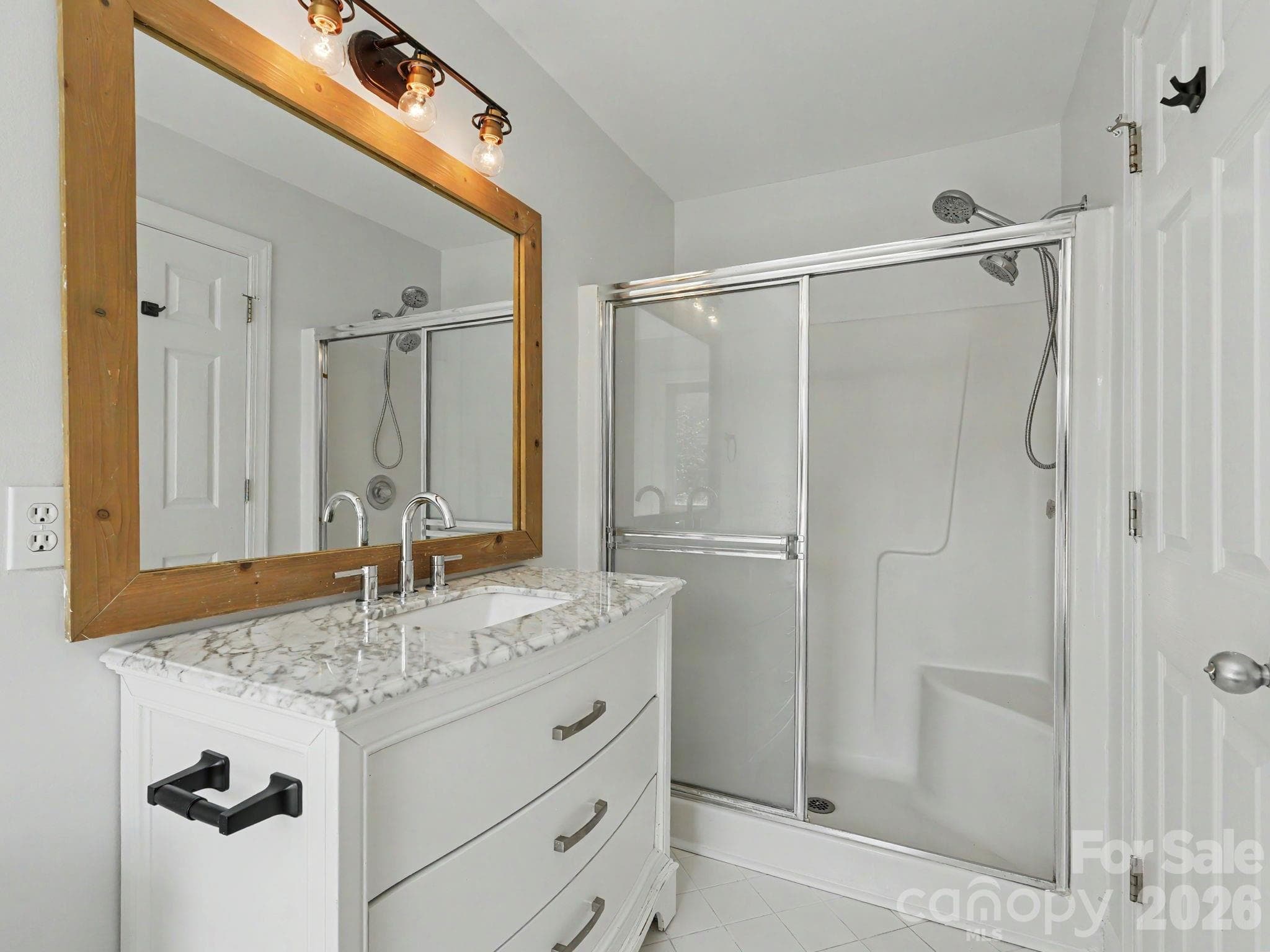 Townhouse at 14546 Waterside Drive, Charlotte, photo 32 of 41