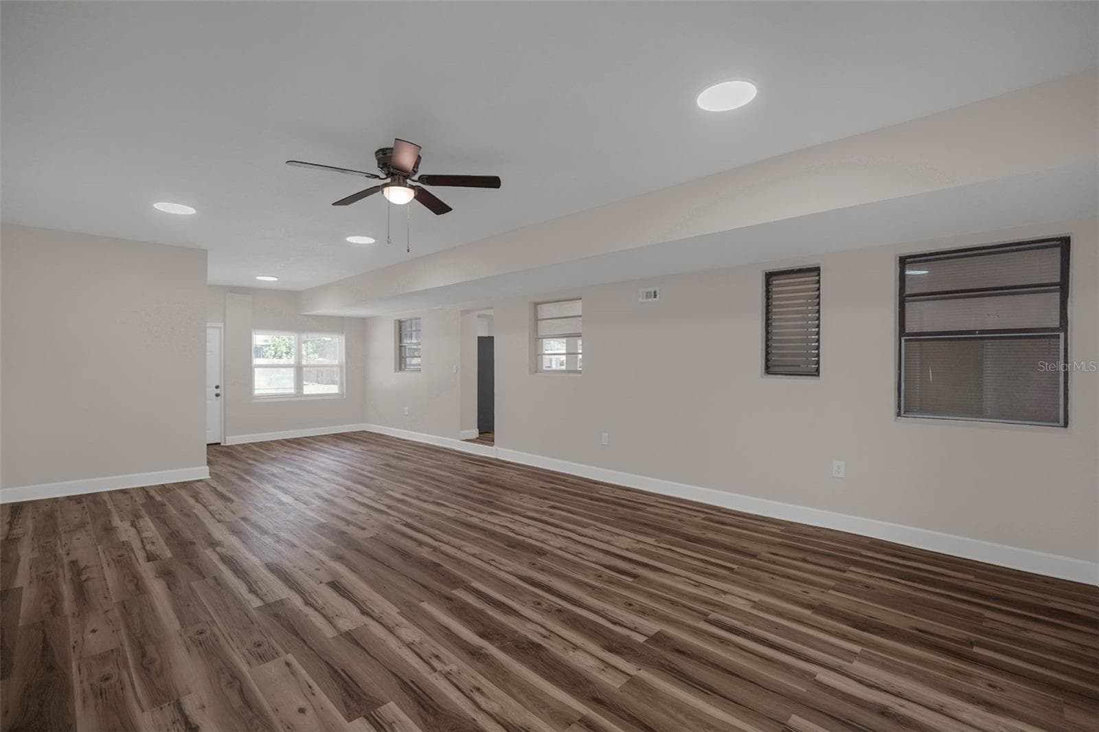 Single Family Residence at 2336 AVENUE E NW, WINTER HAVEN, photo 4 of 30