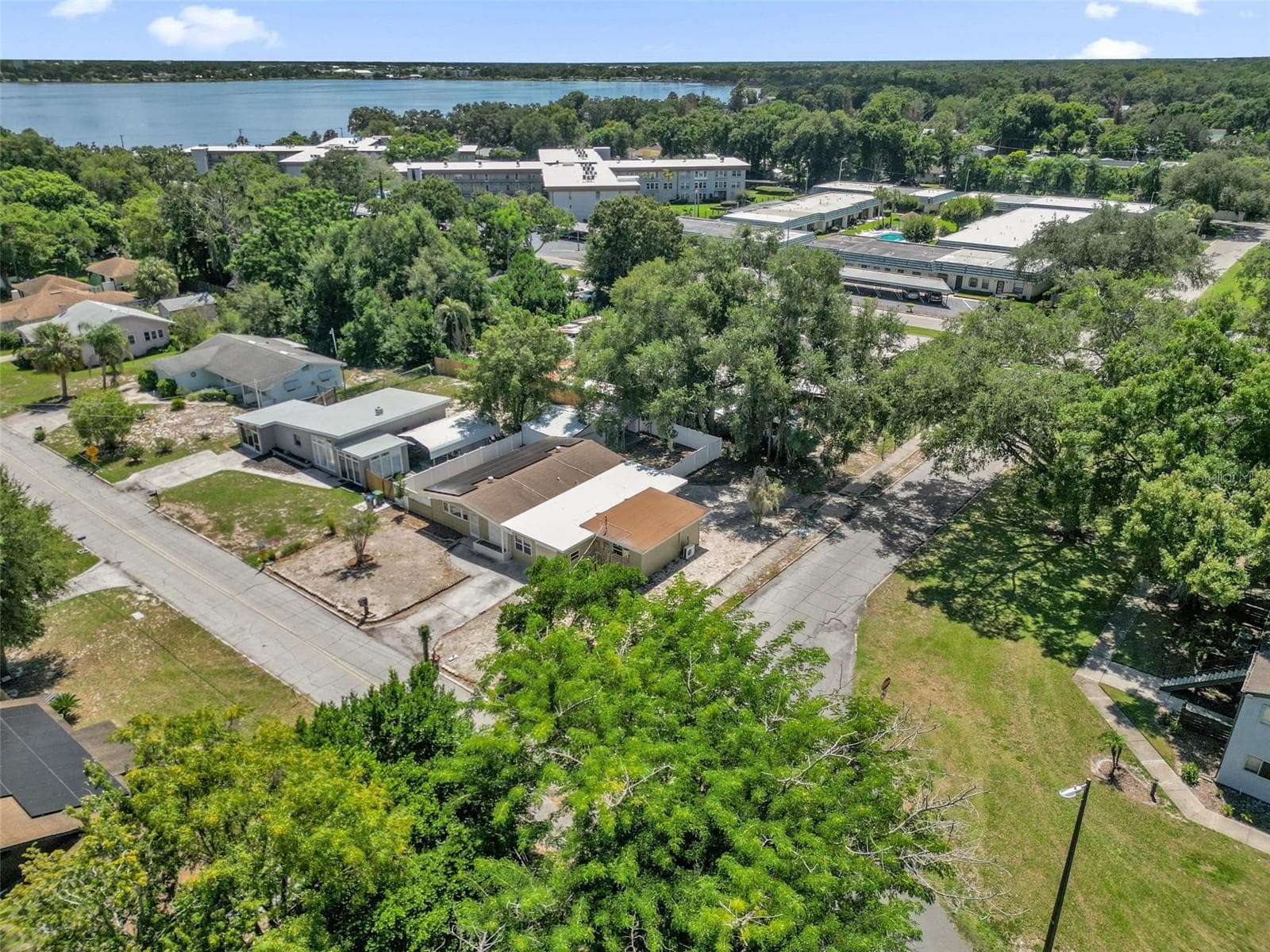 Single Family Residence at 2336 AVENUE E NW, WINTER HAVEN, photo 27 of 30