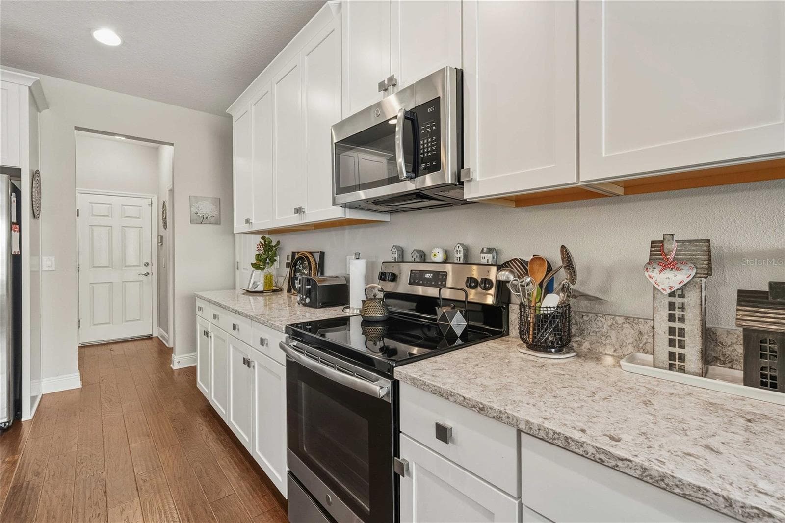 Townhouse at 30263 SOUTHWELL LN, WESLEY CHAPEL, photo 15 of 55