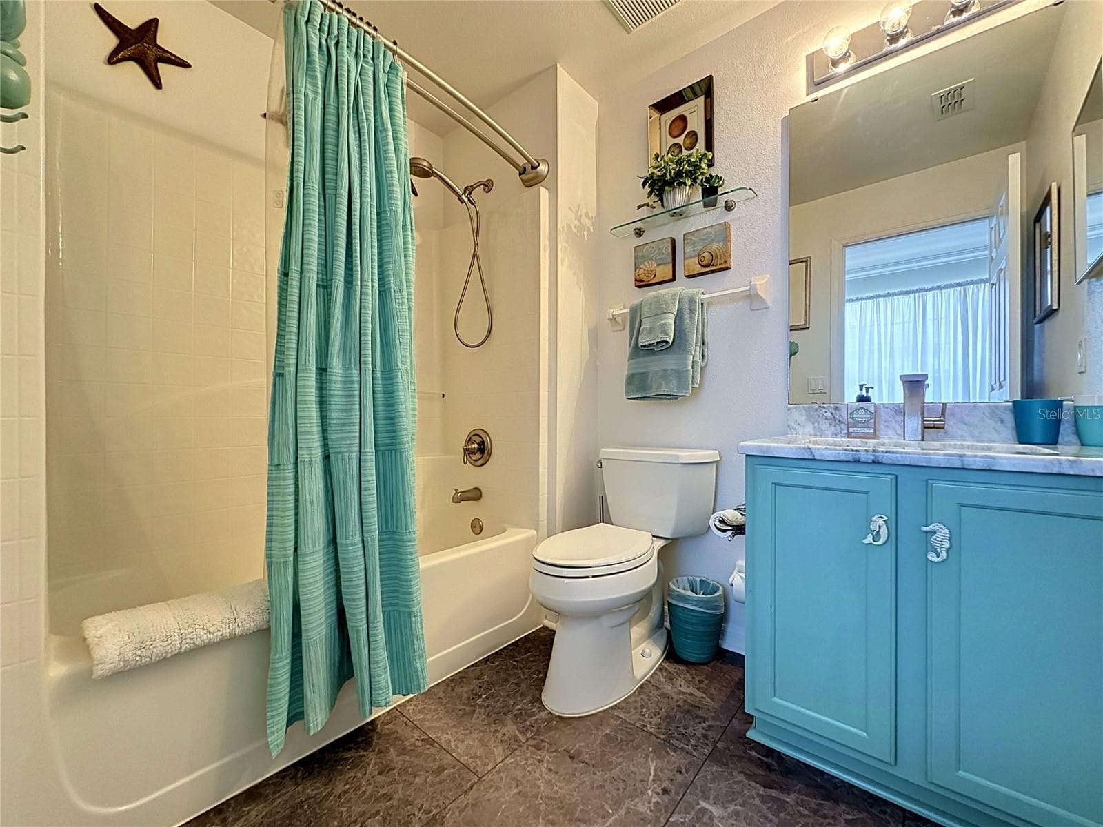 Second Primary En Suite Bathroom - 1428 PARK PL, HAINES CITY