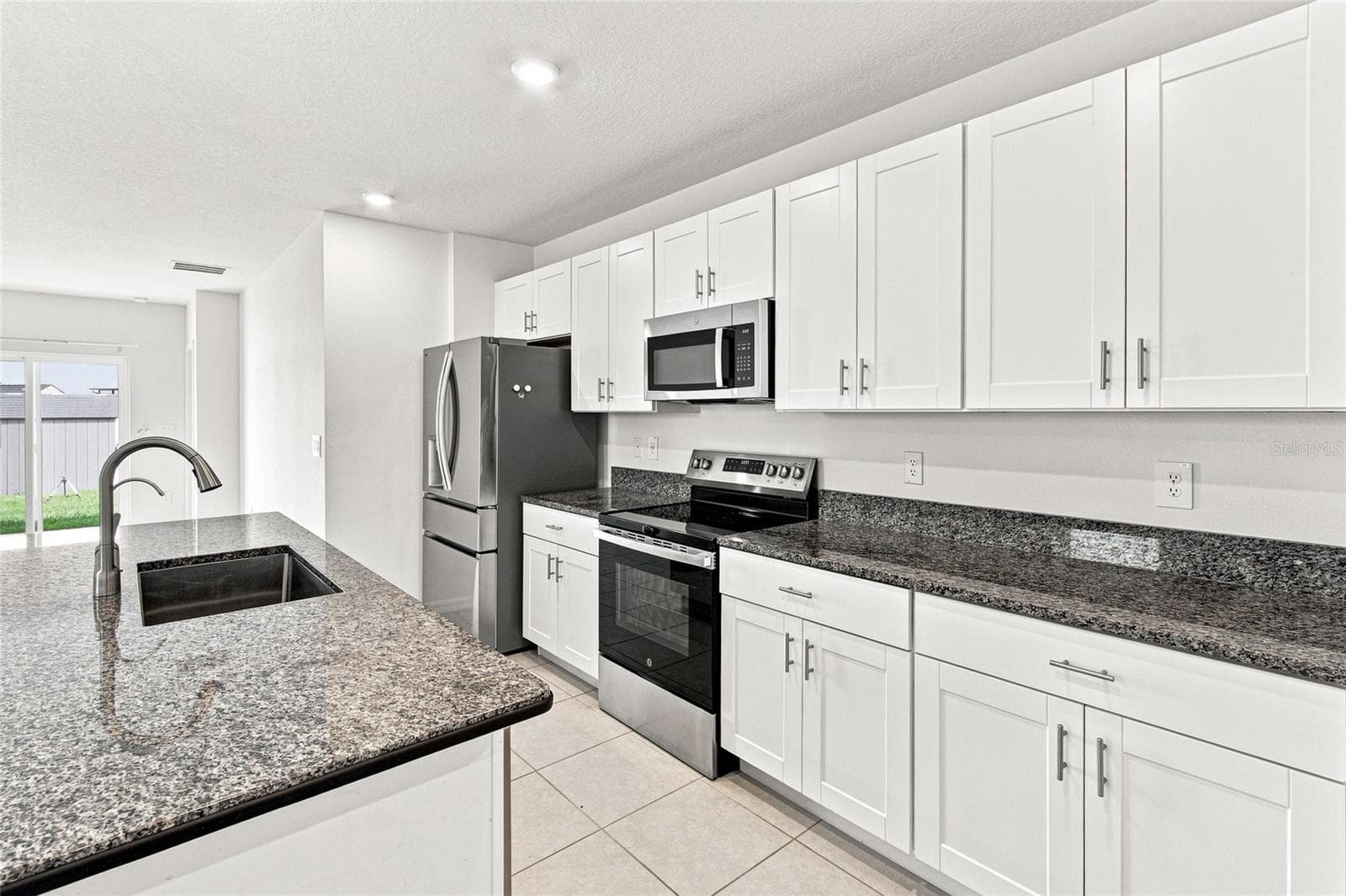 Spacious Cabinets - 13659 NEWBRIDGE ST, SPRING HILL