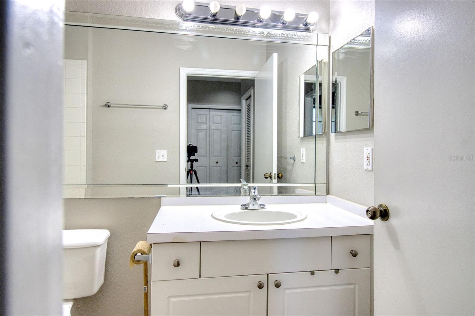 Condominium at 5146 NORTHRIDGE RD #303, SARASOTA, photo 16 of 22