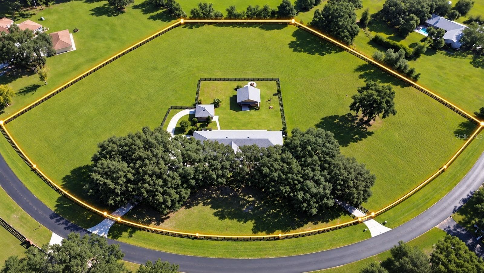 Aerial view with perimeter line marked up - 9865 SW 74TH AVE, OCALA