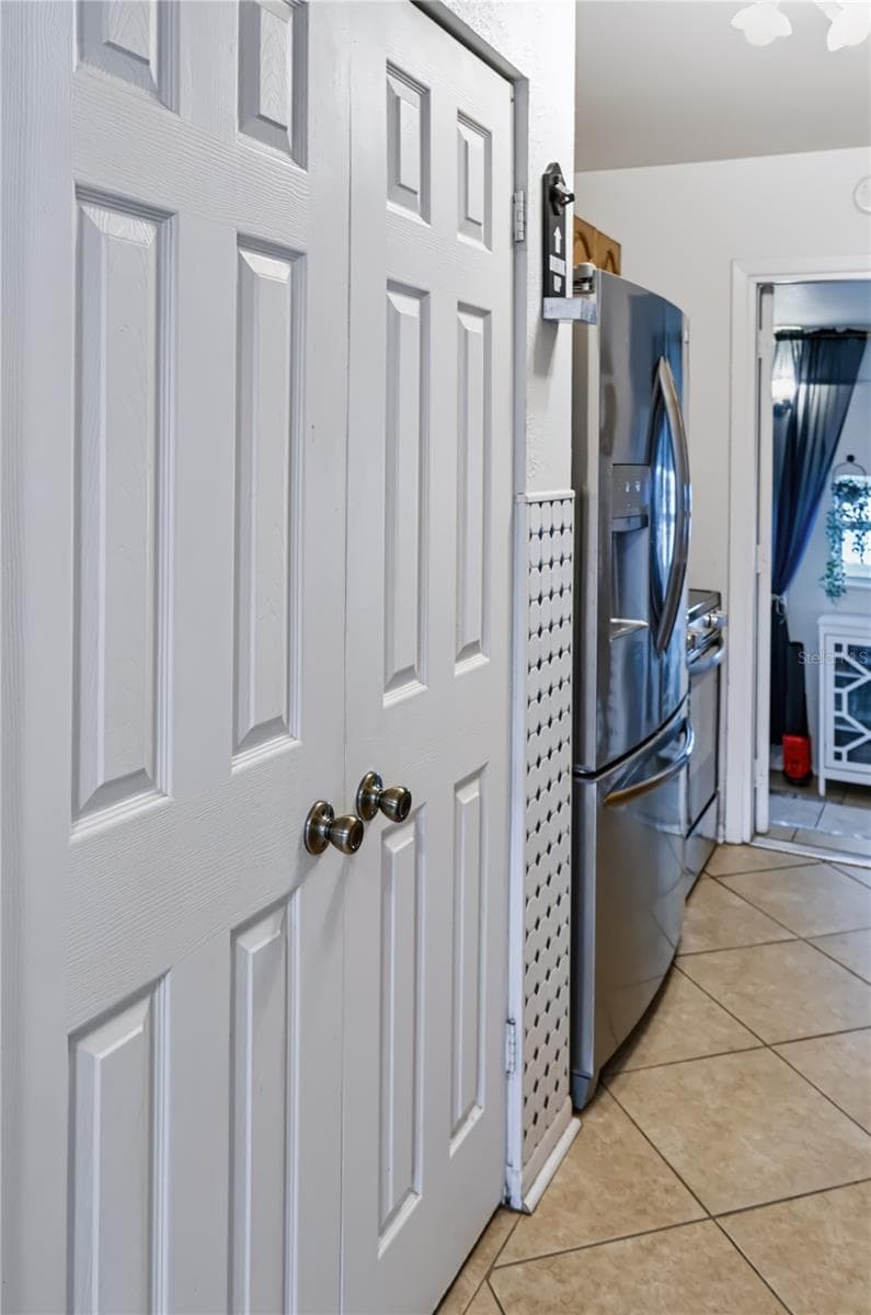 PANTRY - 2280 HAGEN AVE, DELTONA