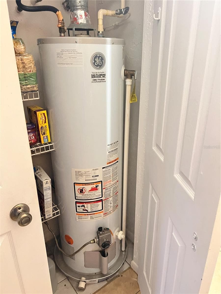 GAS HOT WATER HEATER - 2280 HAGEN AVE, DELTONA