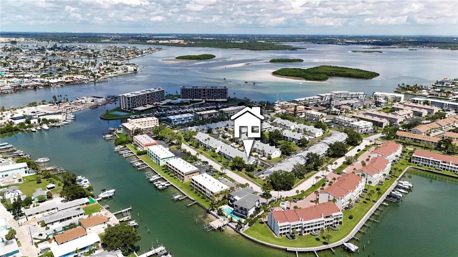 Condominium at 168 SUN ISLE CIR #168, TREASURE ISLAND, photo 41 of 43