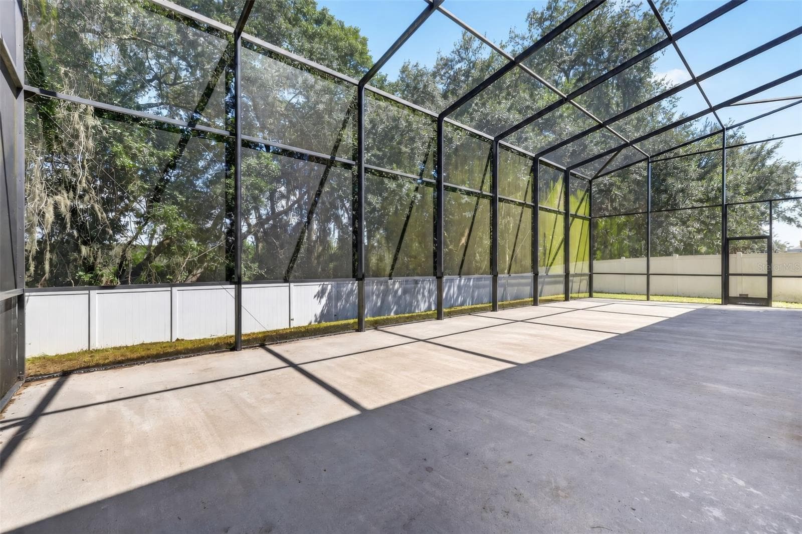 Single Family Residence at 5042 RISHLEY RUN WAY, MOUNT DORA, photo 36 of 48
