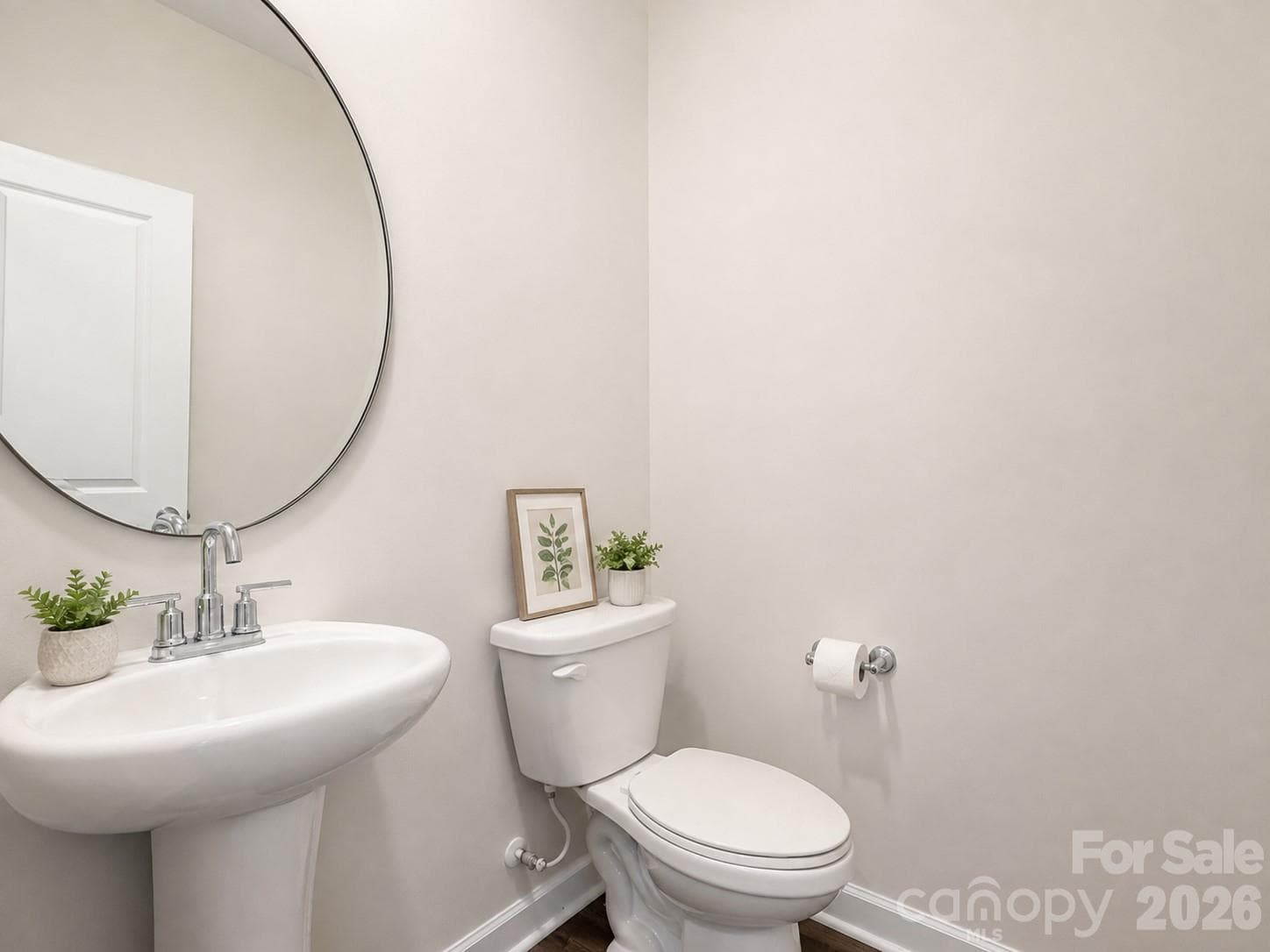 Half Bath on Main - 518 Nixon Road, Belmont