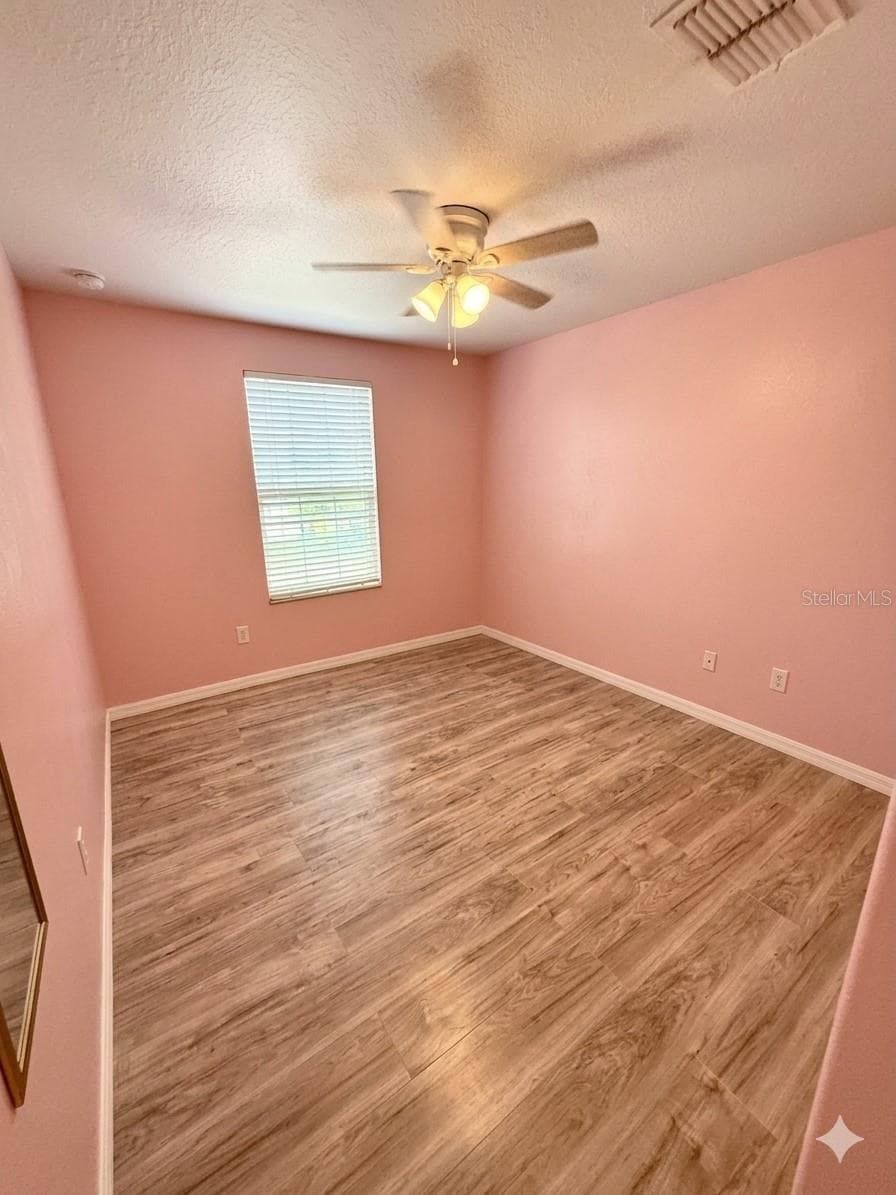 Single Family Residence at 14832 CRESCENT ROCK DR, WIMAUMA, photo 24 of 37