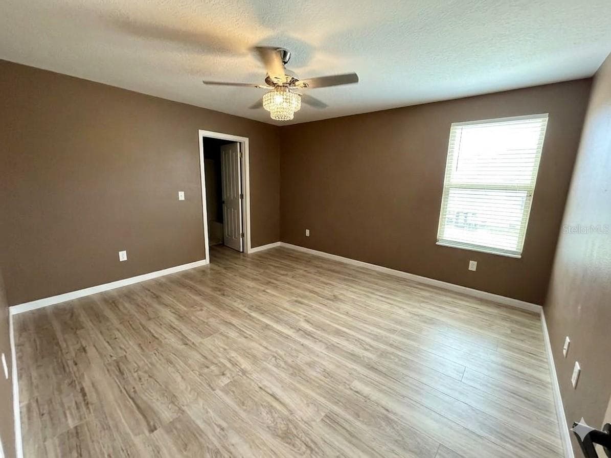 Single Family Residence at 14832 CRESCENT ROCK DR, WIMAUMA, photo 17 of 37