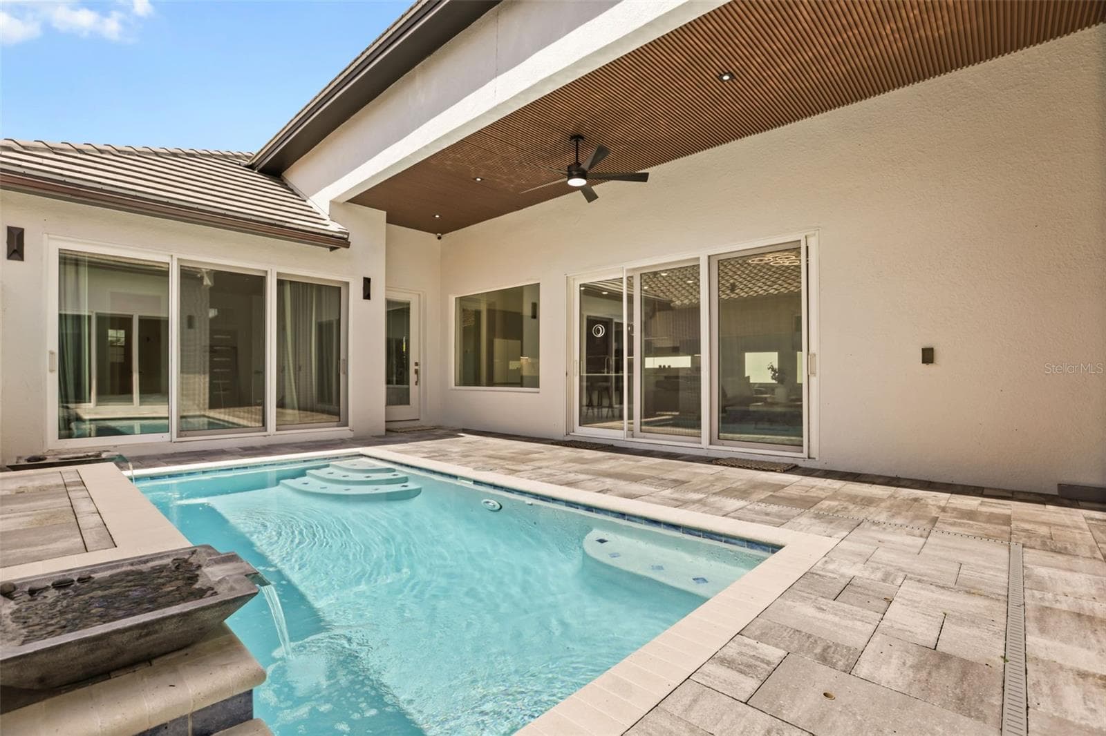 Courtyard Pool - 260 HAMPTON LOOP, DAVENPORT