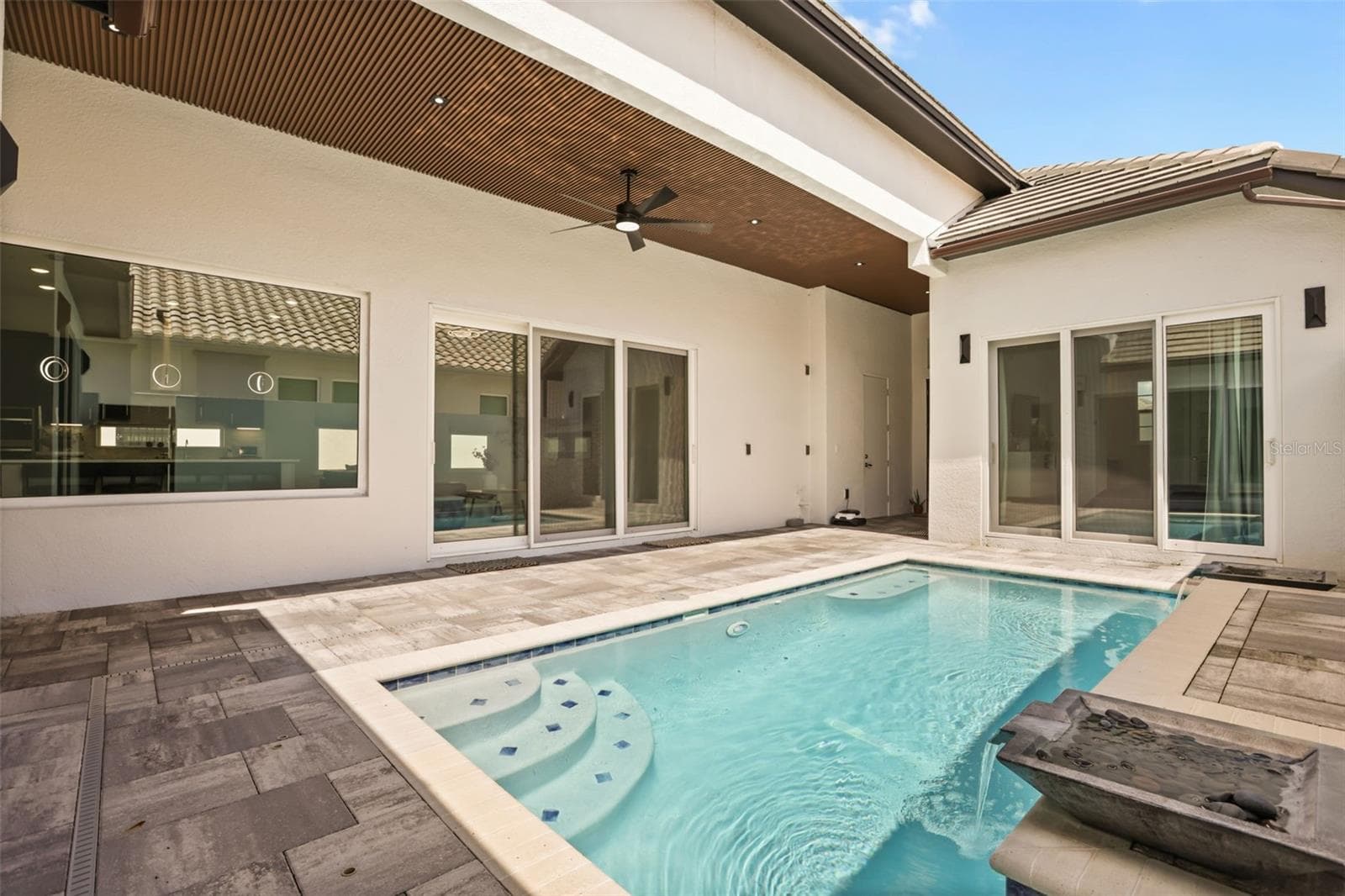 Courtyard Pool - 260 HAMPTON LOOP, DAVENPORT