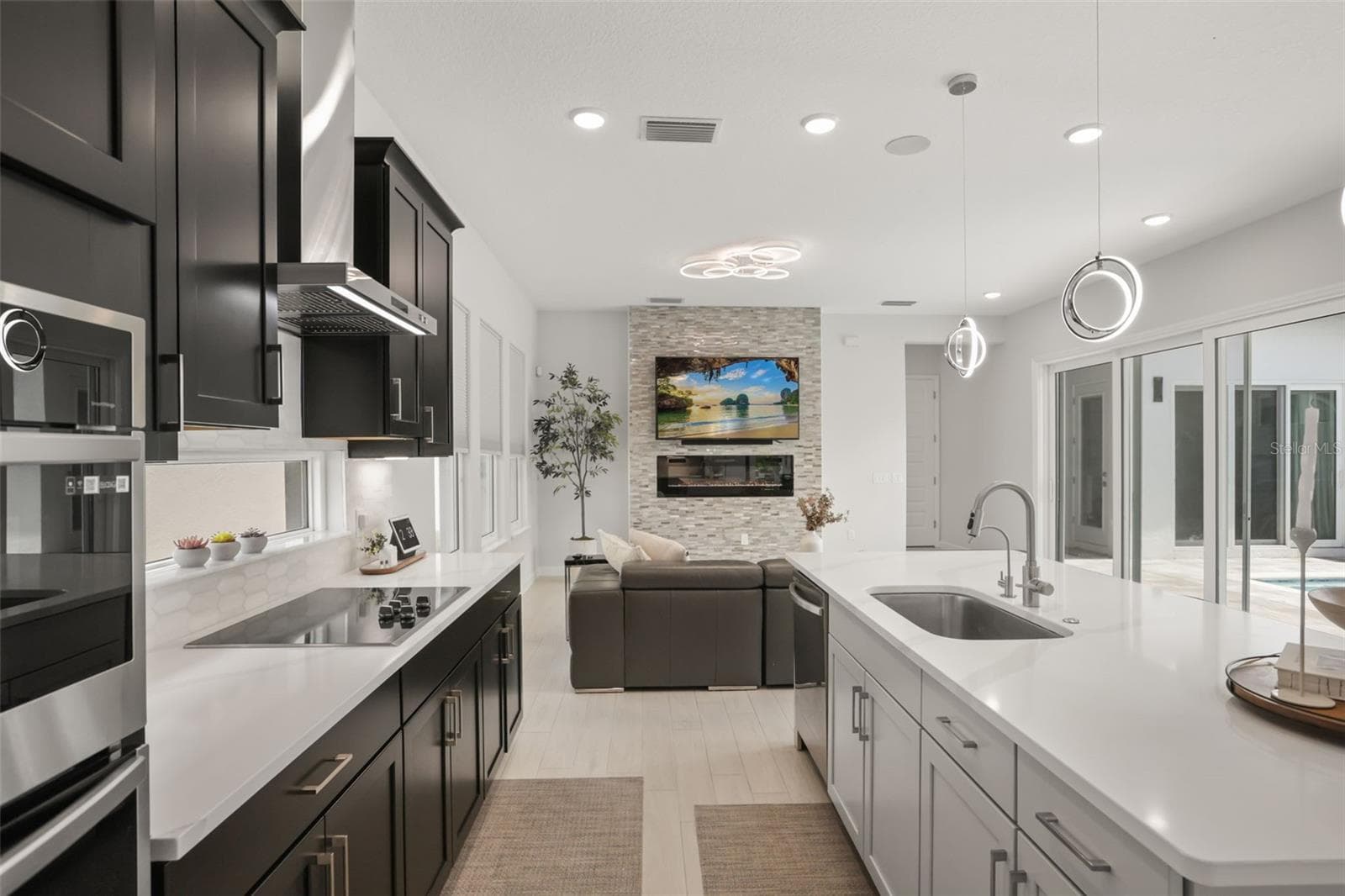 Kitchen - 260 HAMPTON LOOP, DAVENPORT