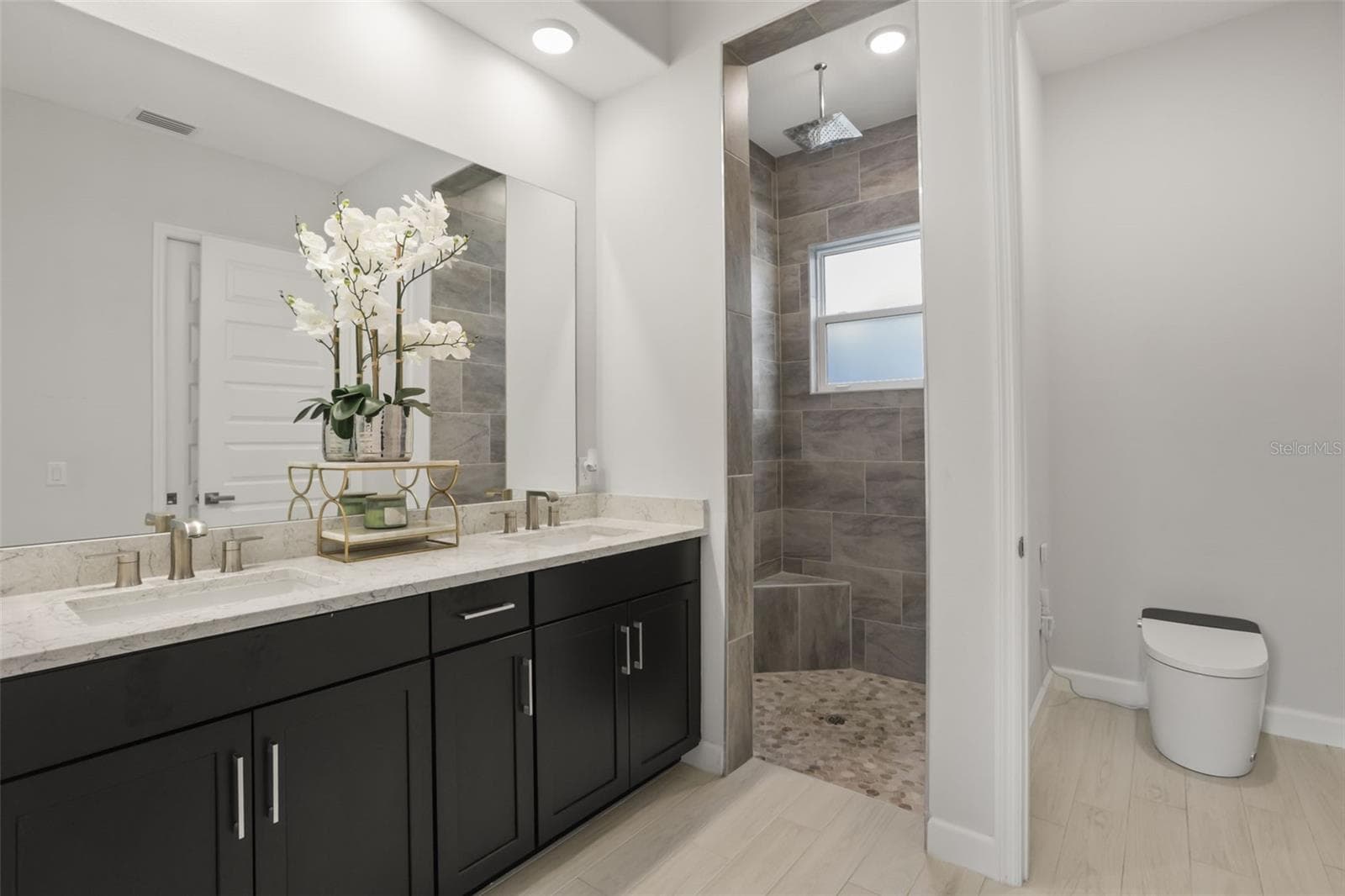 Primary Bathroom - 260 HAMPTON LOOP, DAVENPORT