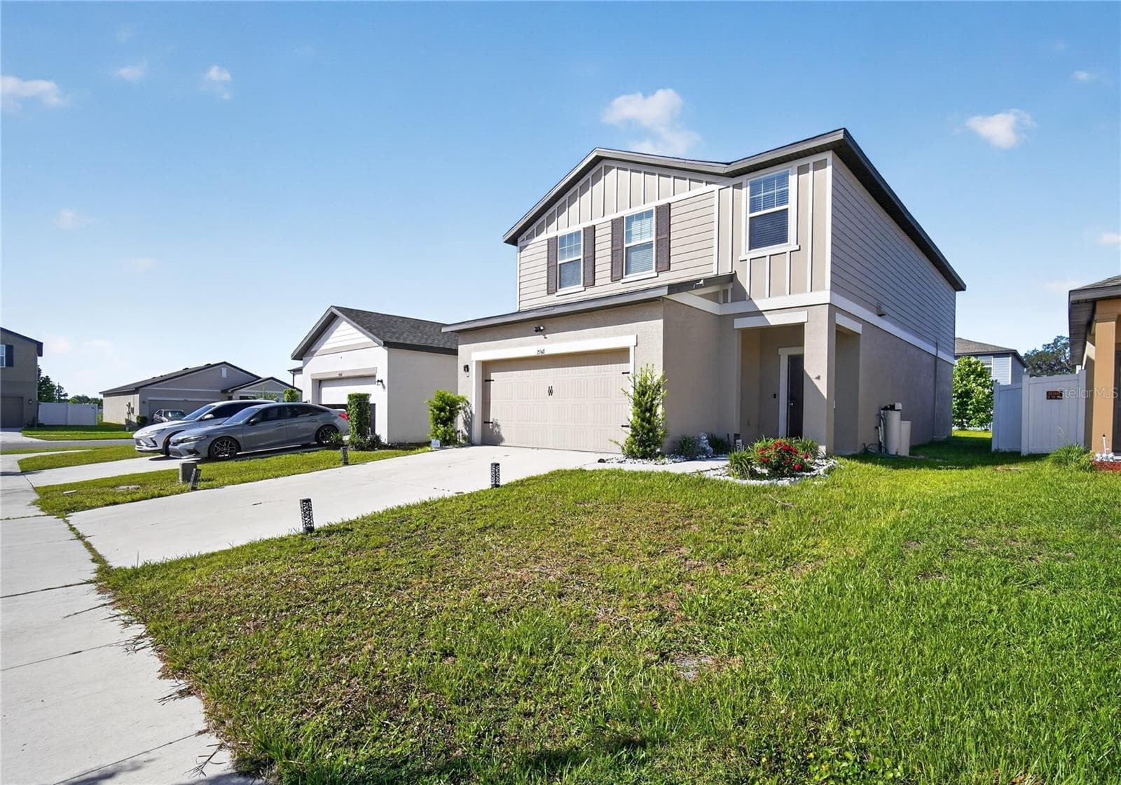 Space between homes - 35568 SHADE FERN LN, ZEPHYRHILLS
