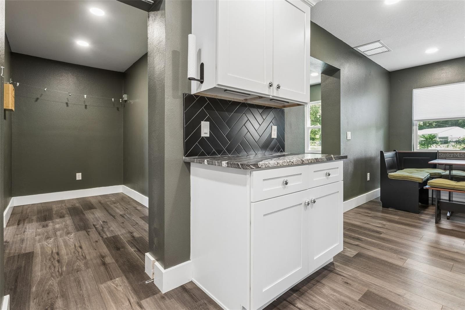 Single Family Residence at 10420 N HAMNER AVE, TAMPA, photo 10 of 29