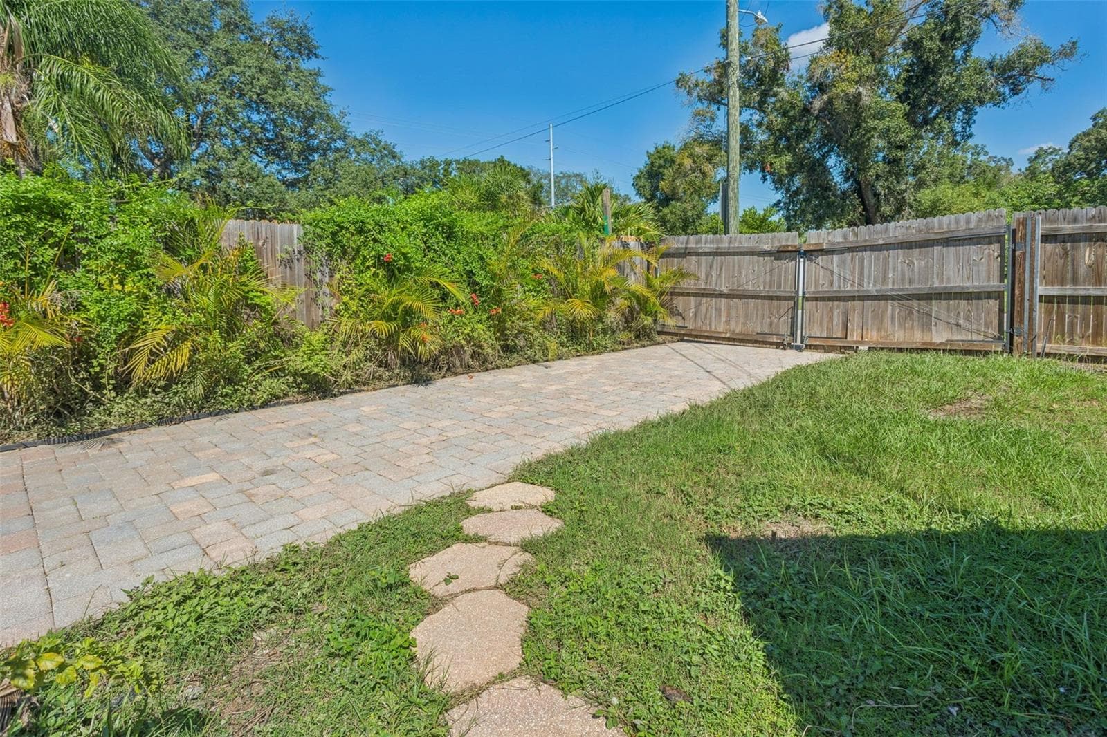 Single Family Residence at 10420 N HAMNER AVE, TAMPA, photo 29 of 29