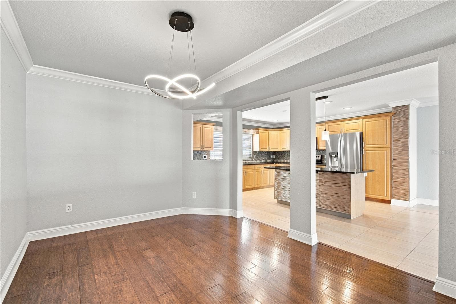Office, Formal dinning room, pool table, your choice. - 152 117TH AVE, TREASURE ISLAND