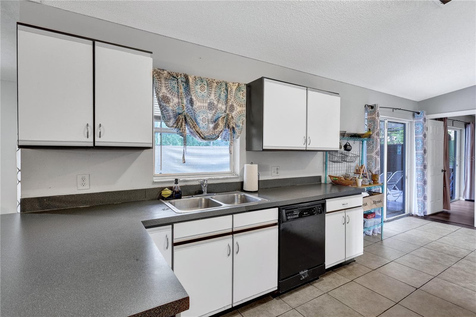 Single Family Residence at 504 EAGLE CT, POINCIANA, photo 13 of 29