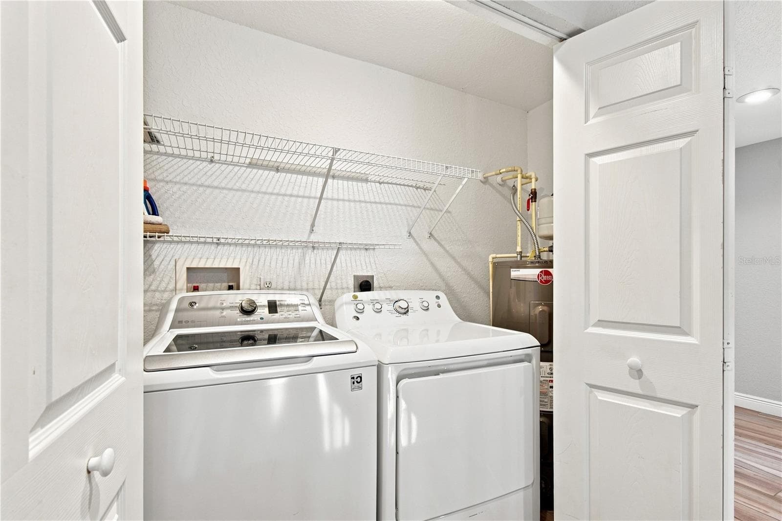 Laundry on bedroom level! Always convenient. - 152 117TH AVE, TREASURE ISLAND