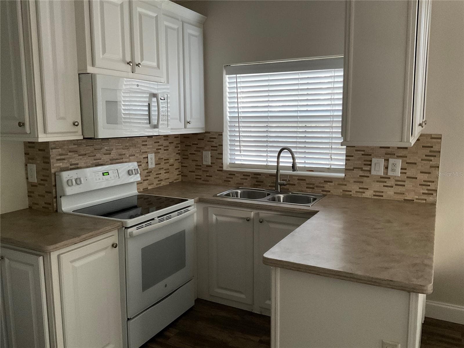 Manufactured Home at 25349 140TH PL NE, FORT MC COY, photo 11 of 36