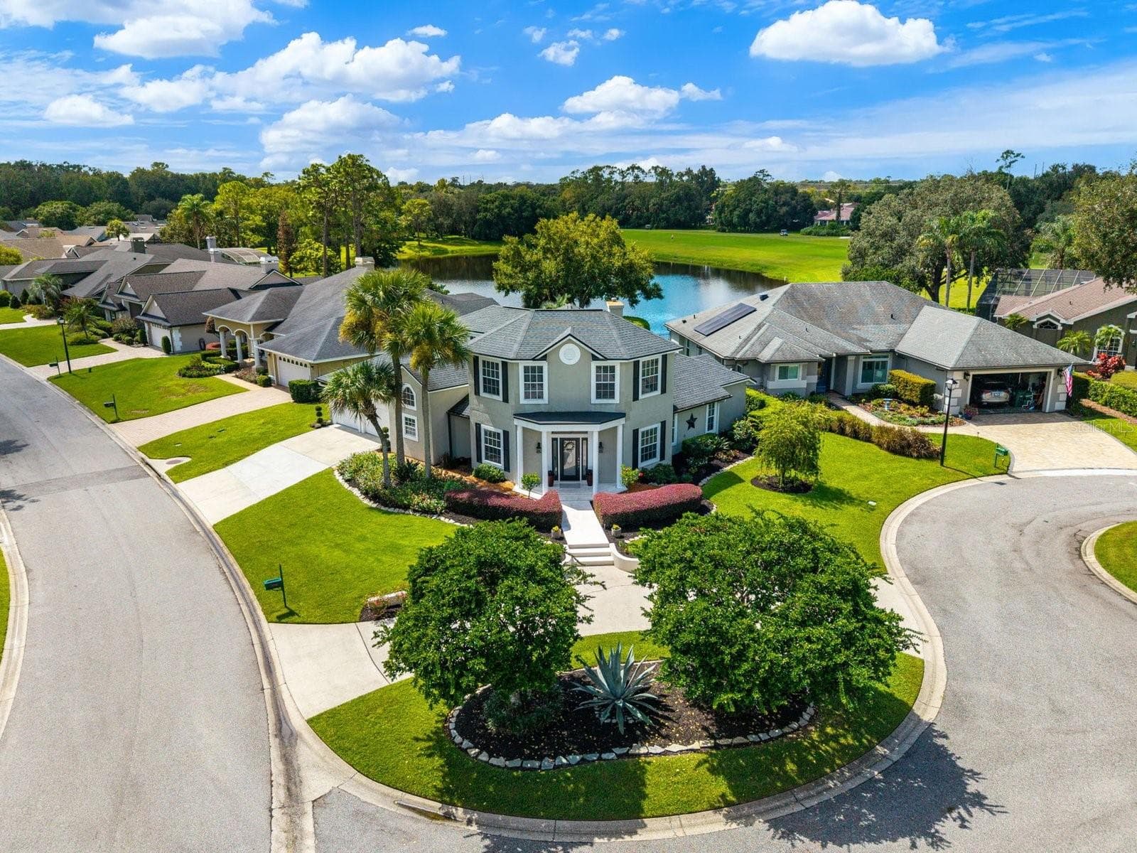 Single Family Residence at 864 BENTLEY GREEN CIR, WINTER SPRINGS, photo 2 of 58