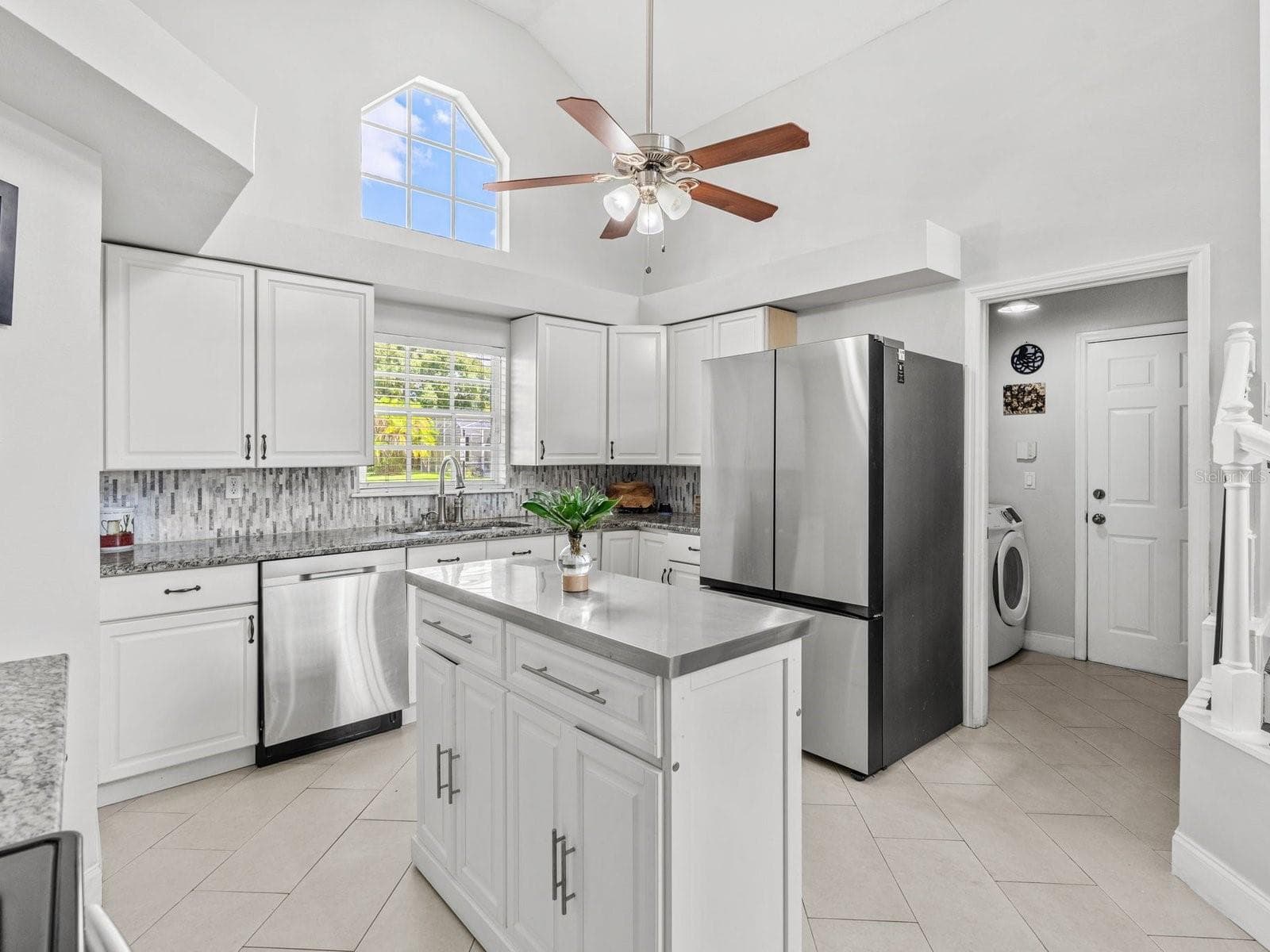 Single Family Residence at 864 BENTLEY GREEN CIR, WINTER SPRINGS, photo 24 of 58