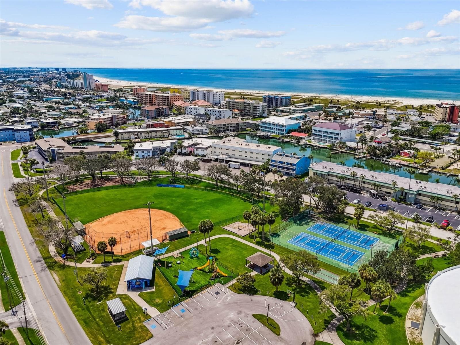 Rosselli Park is right around the corner with new Pickleball courts, dog park, shuffleboard, playground, pavilion, and a walking trail. - 152 117TH AVE, TREASURE ISLAND