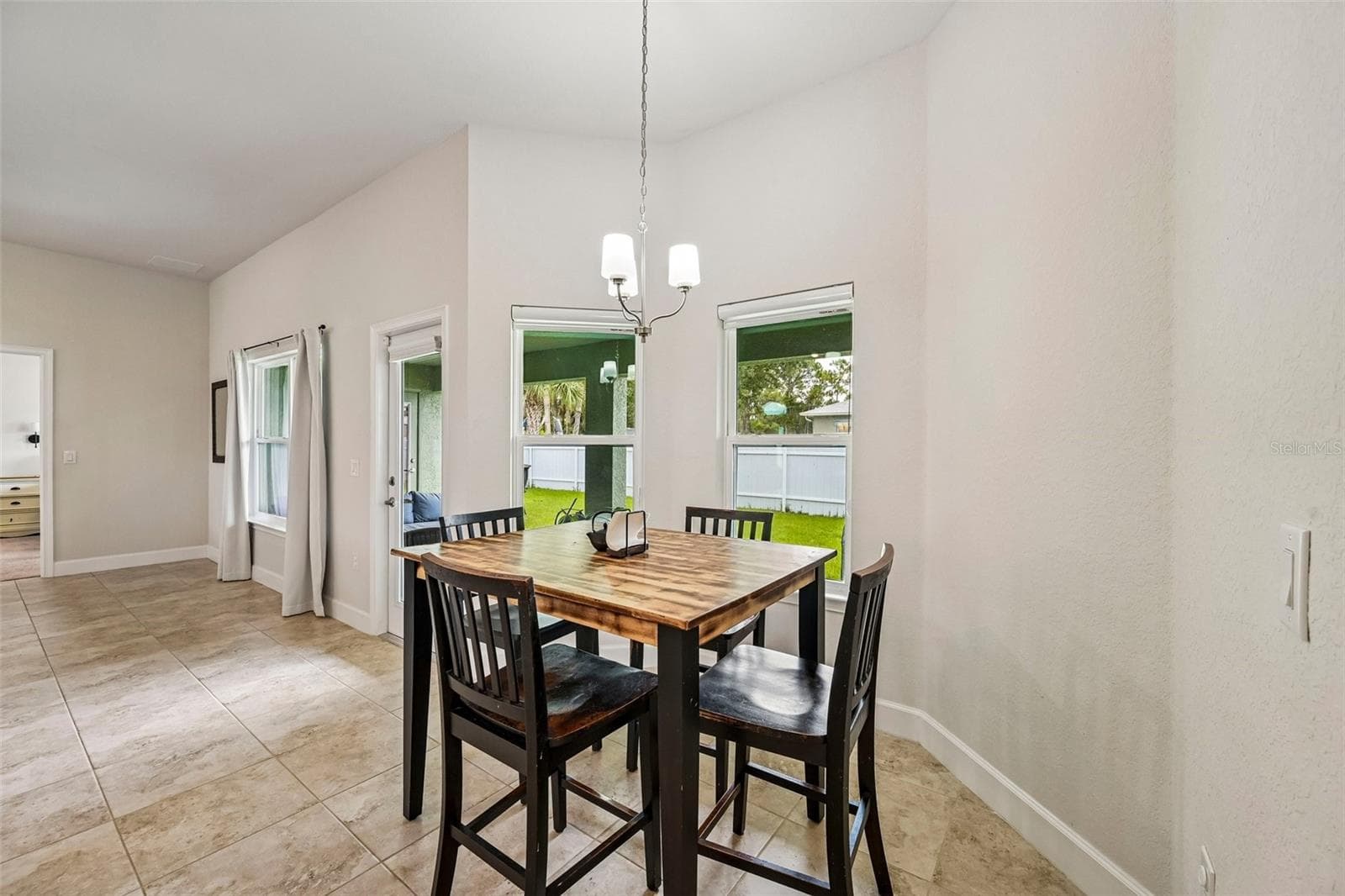 Breakfast Nook - 2718 N CHAMBERLAIN BLVD, NORTH PORT