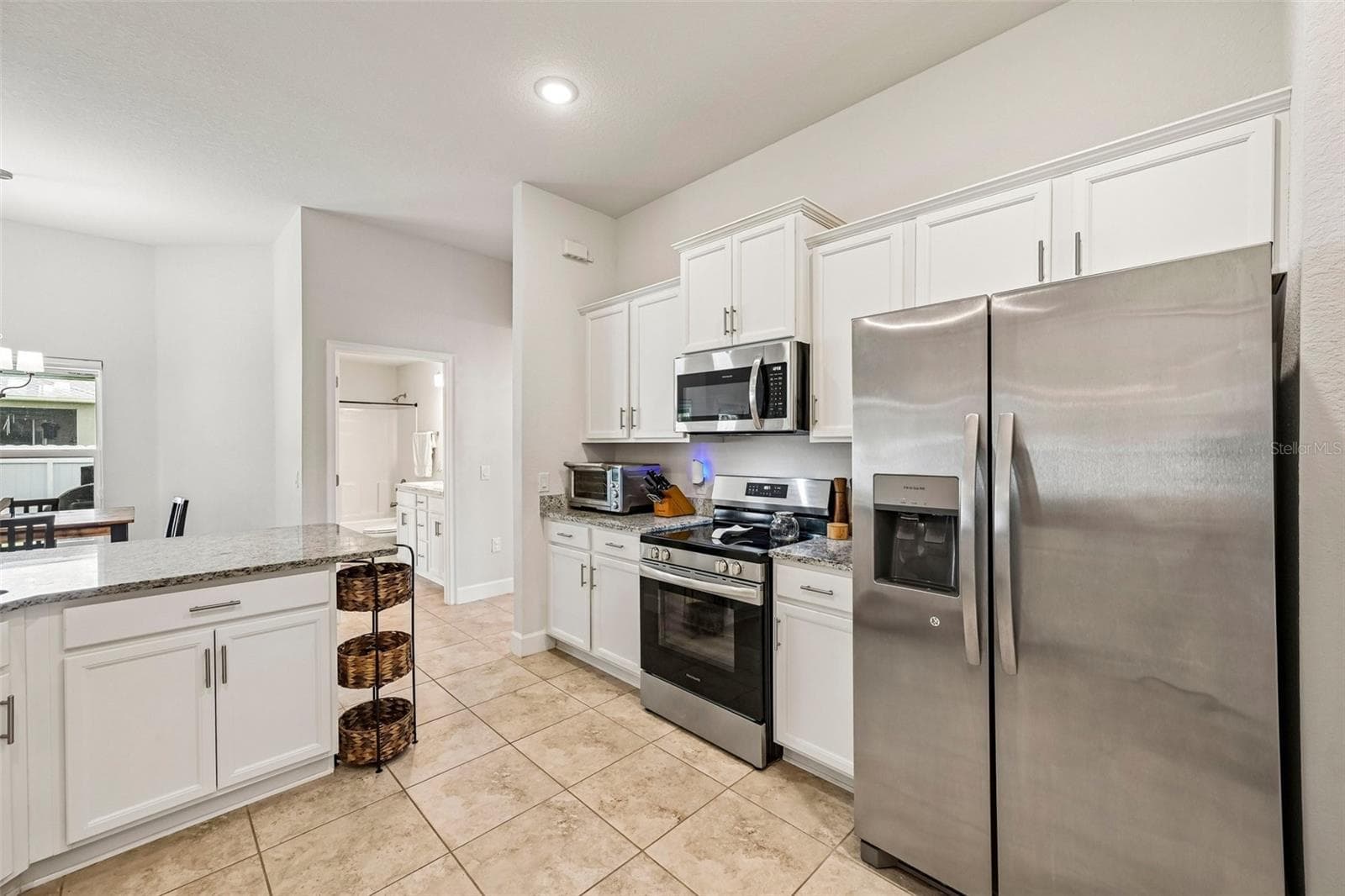 Kitchen side - 2718 N CHAMBERLAIN BLVD, NORTH PORT