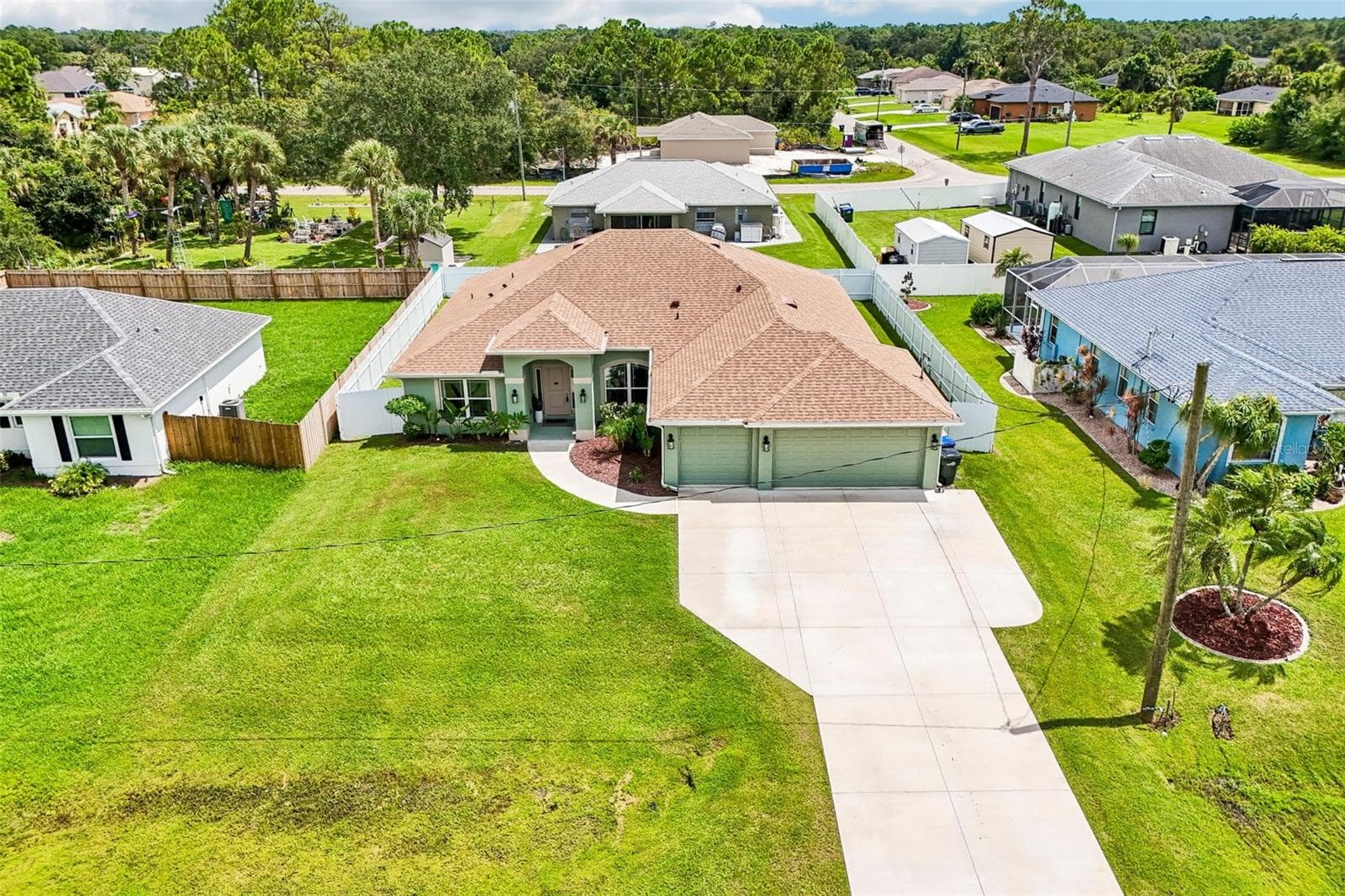 Drone front - 2718 N CHAMBERLAIN BLVD, NORTH PORT