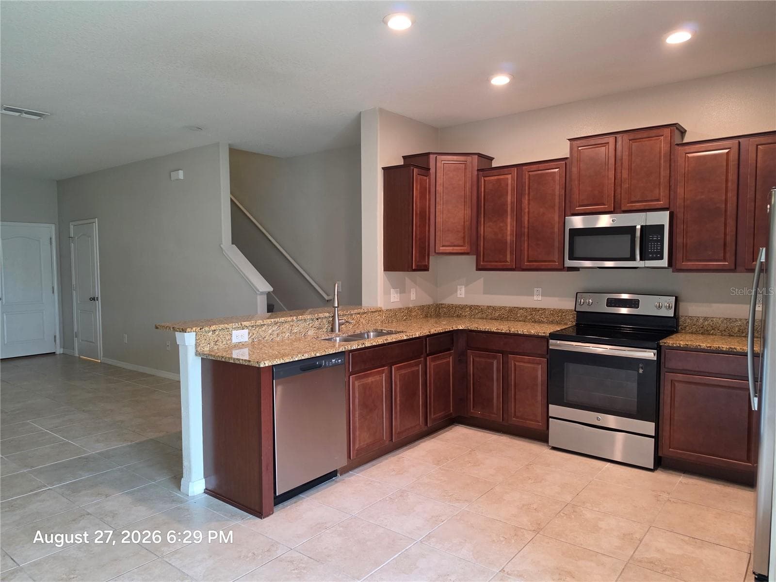 Townhouse at 2110 GOLDEN FALCON DR, RUSKIN, photo 13 of 54