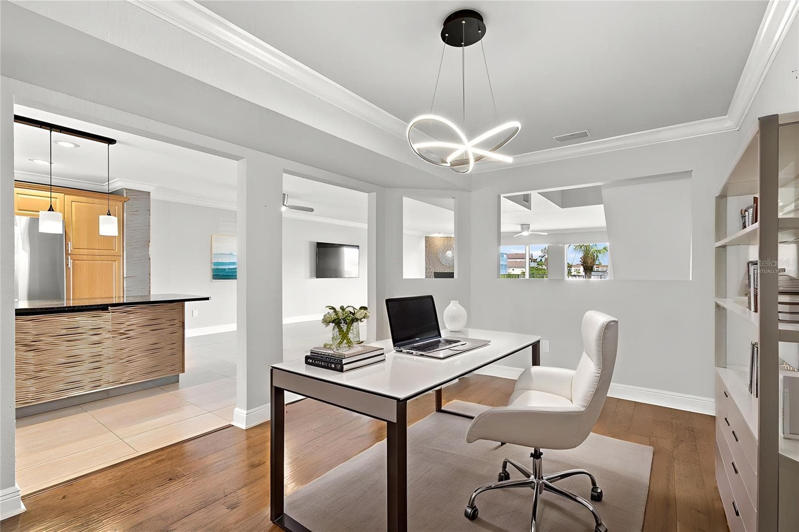 Virtually staged. - 152 117TH AVE, TREASURE ISLAND