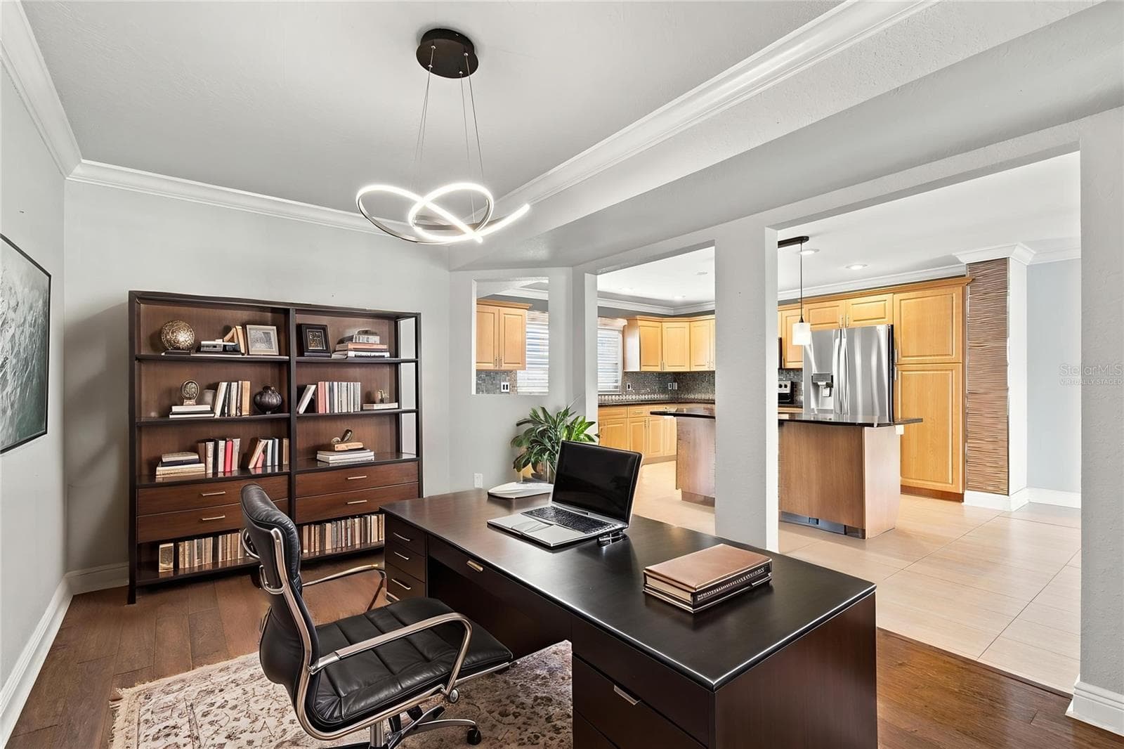 Virtually staged. - 152 117TH AVE, TREASURE ISLAND