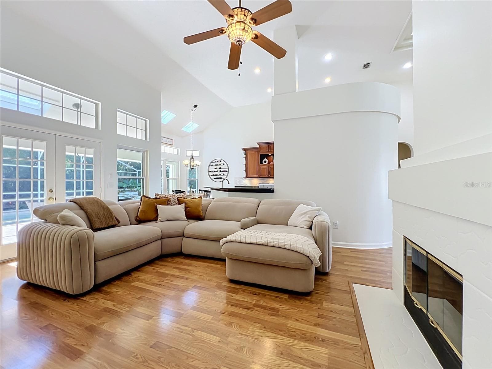 Single Family Residence at 324 REMINGTON DR, OVIEDO, photo 17 of 78