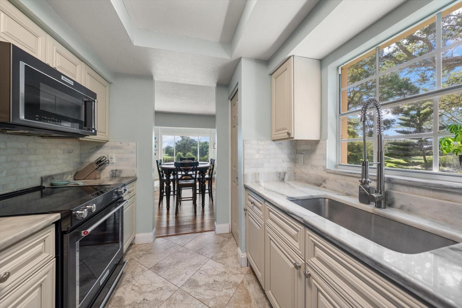 Condominium at 10811 INDIAN HILLS CT #42, SEMINOLE, photo 11 of 33