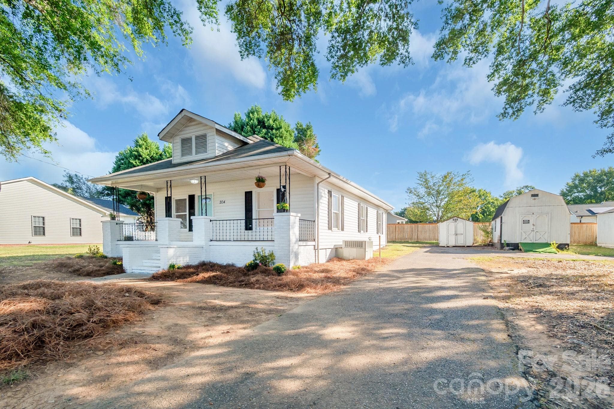 Single Family Residence at 204 Pleasant Street, Belmont, photo 20 of 48