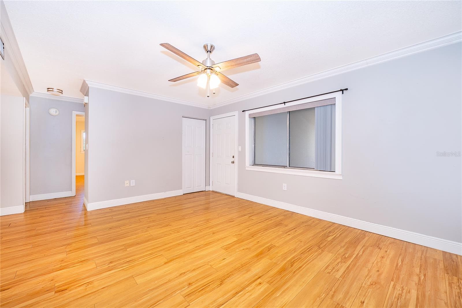 Living Room - 1130 N LAKE PARKER AVE #C126, LAKELAND