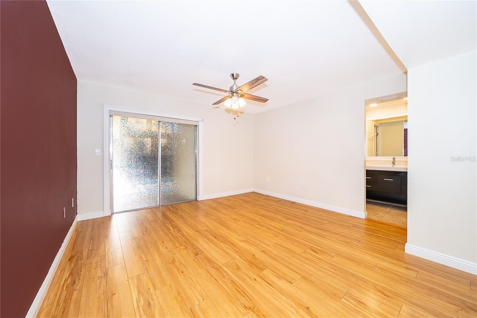 Owner Suite - 1130 N LAKE PARKER AVE #C126, LAKELAND