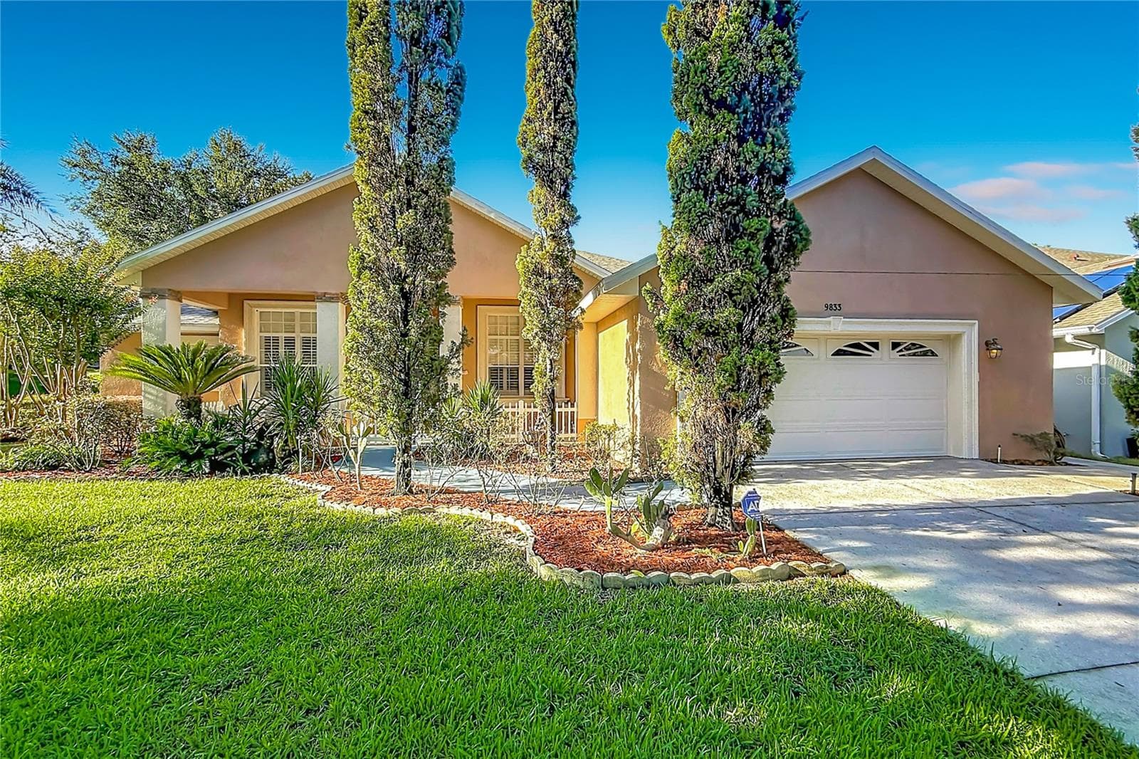 9833 SPRING LAKE DR