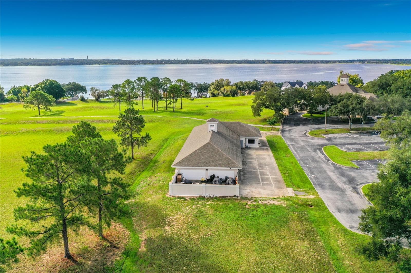 Single Family Residence at 9833 SPRING LAKE DR, CLERMONT, photo 35 of 98